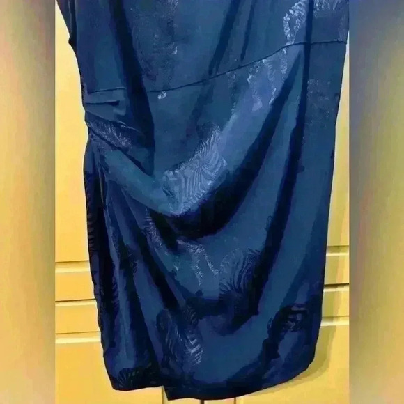 ZARA Women’s Large Zebra BLACK STRAPPY MINI DRESS RUCHED SIDE IRRIDESCENT ZEBRAS - Picture 3 of 12